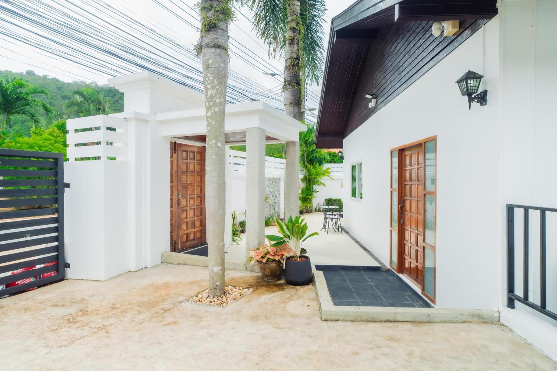 Jasmine Pool Villa In Nai Harn Rawai Екстериор снимка